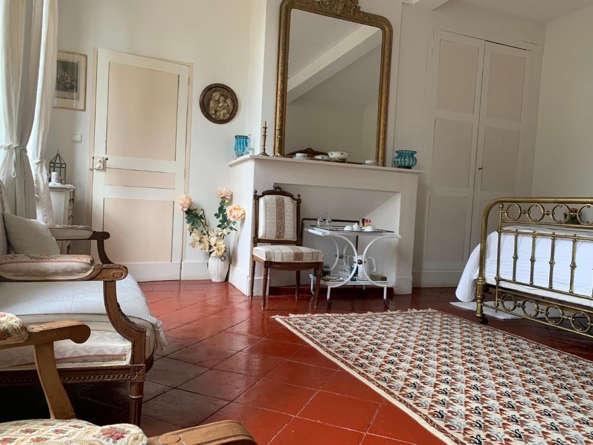 Le Moulin Du Carla Bed & Breakfast Lavaur  Bagian luar foto